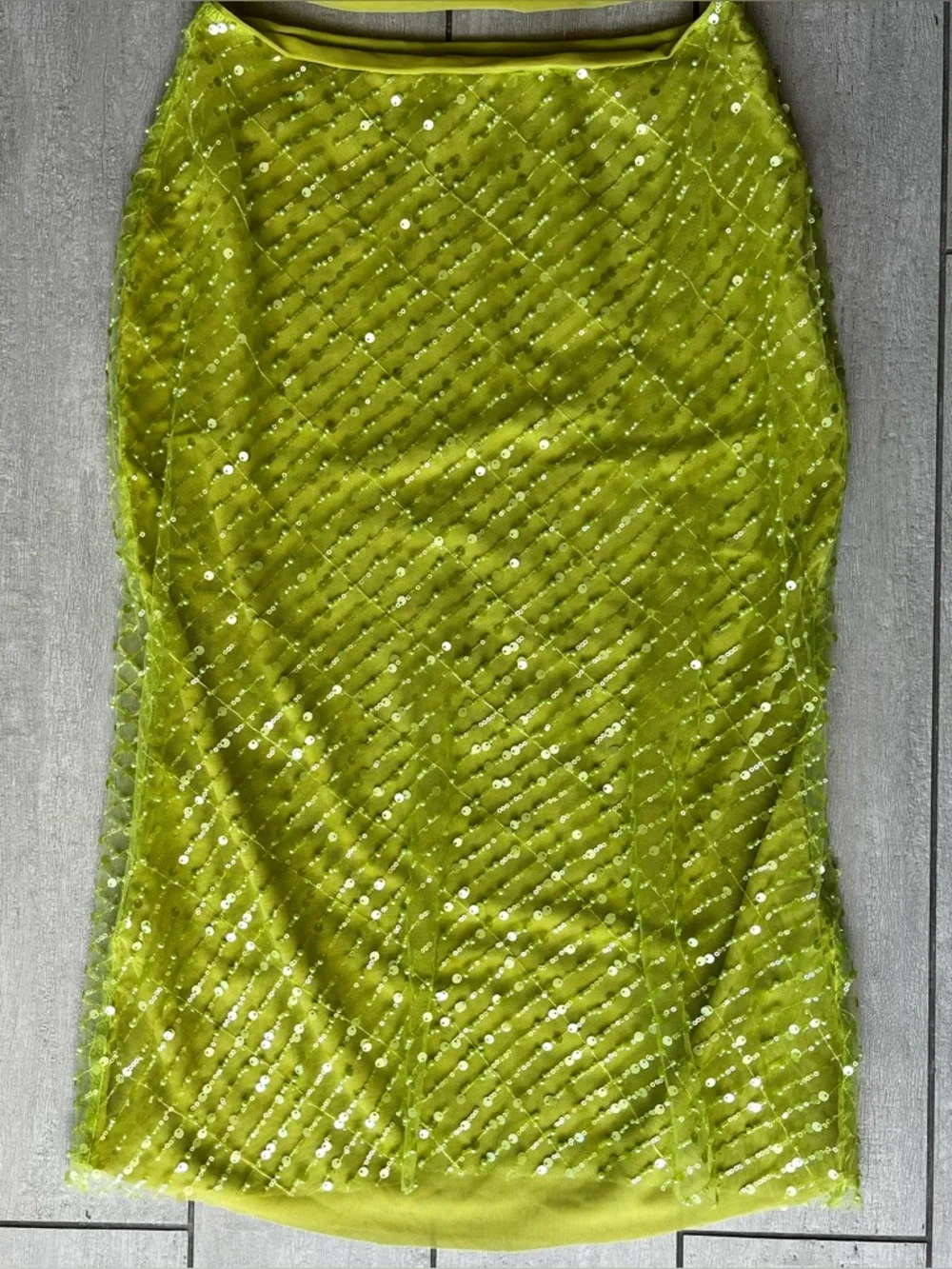 Meshki Lime Green Sequin Midi Dress Size S/M Halter Neck & Skirt Set - Picture 11 of 16